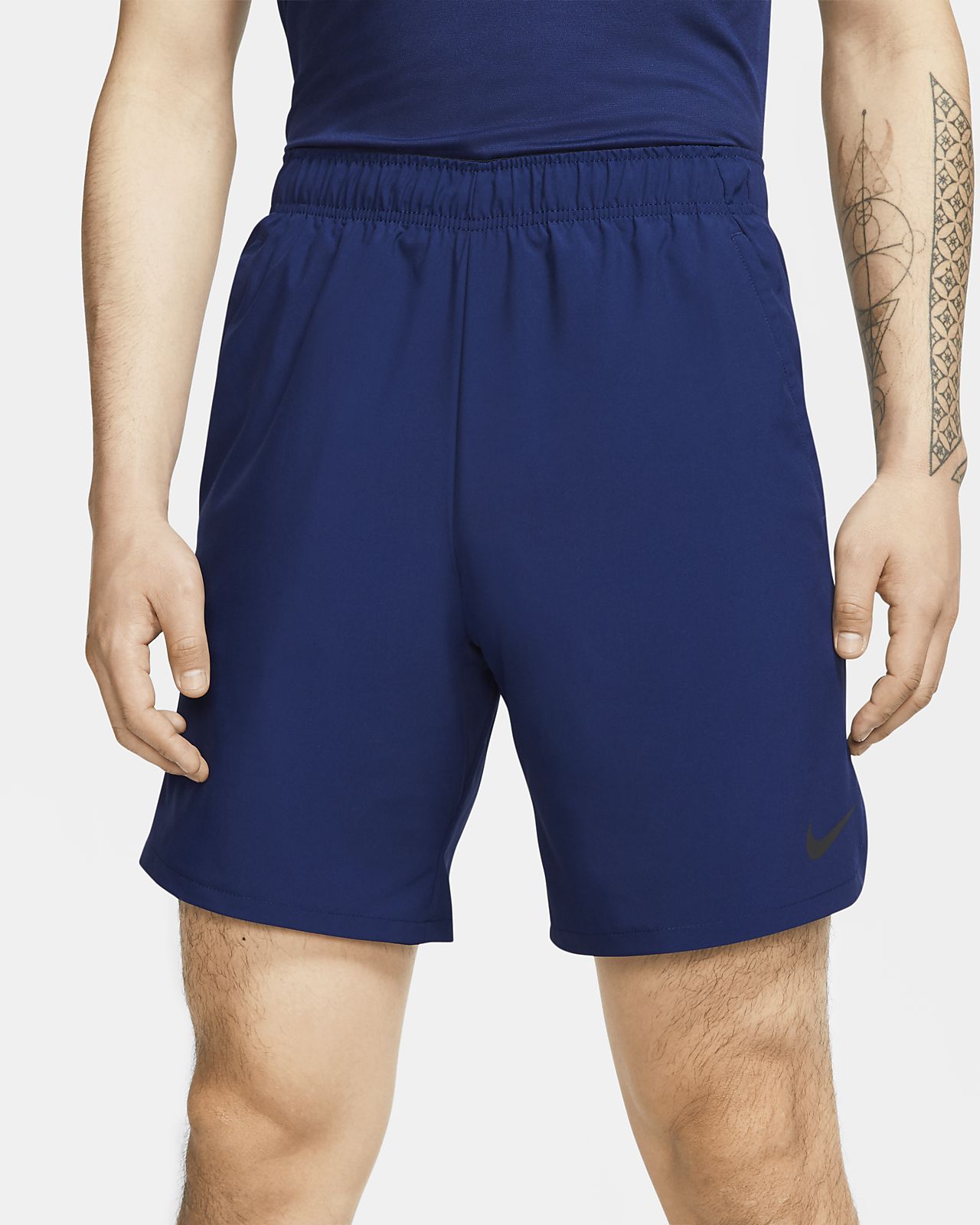 short nike flex woven