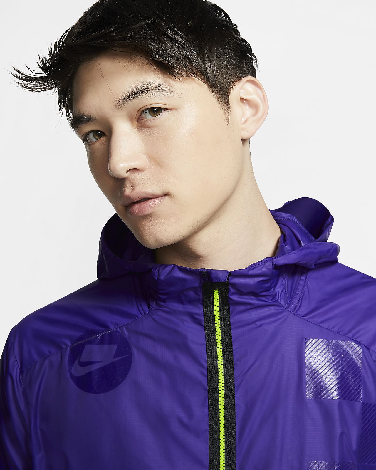 nike running essential core jacket