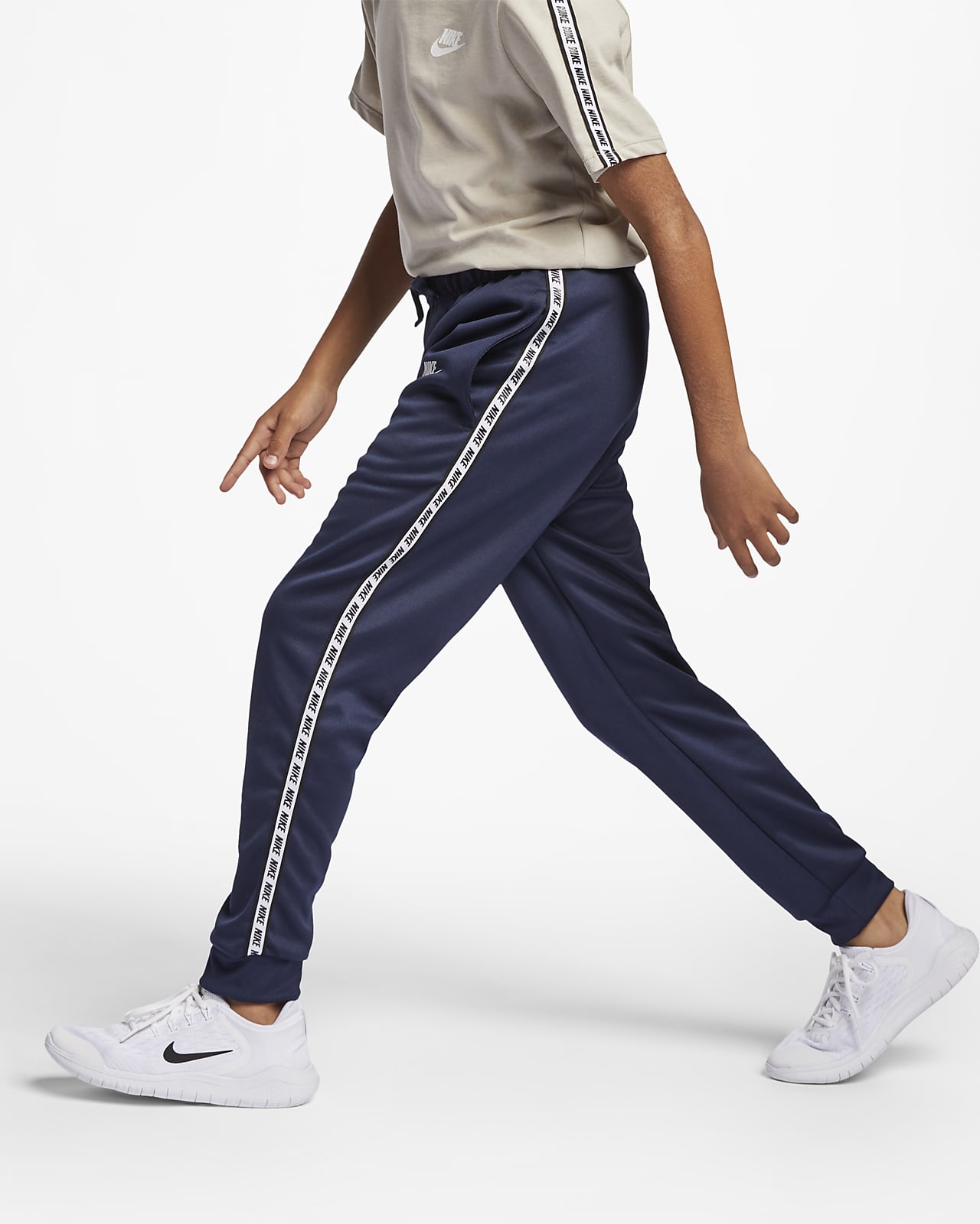 Nike Sportswear Older Kids' Trousers