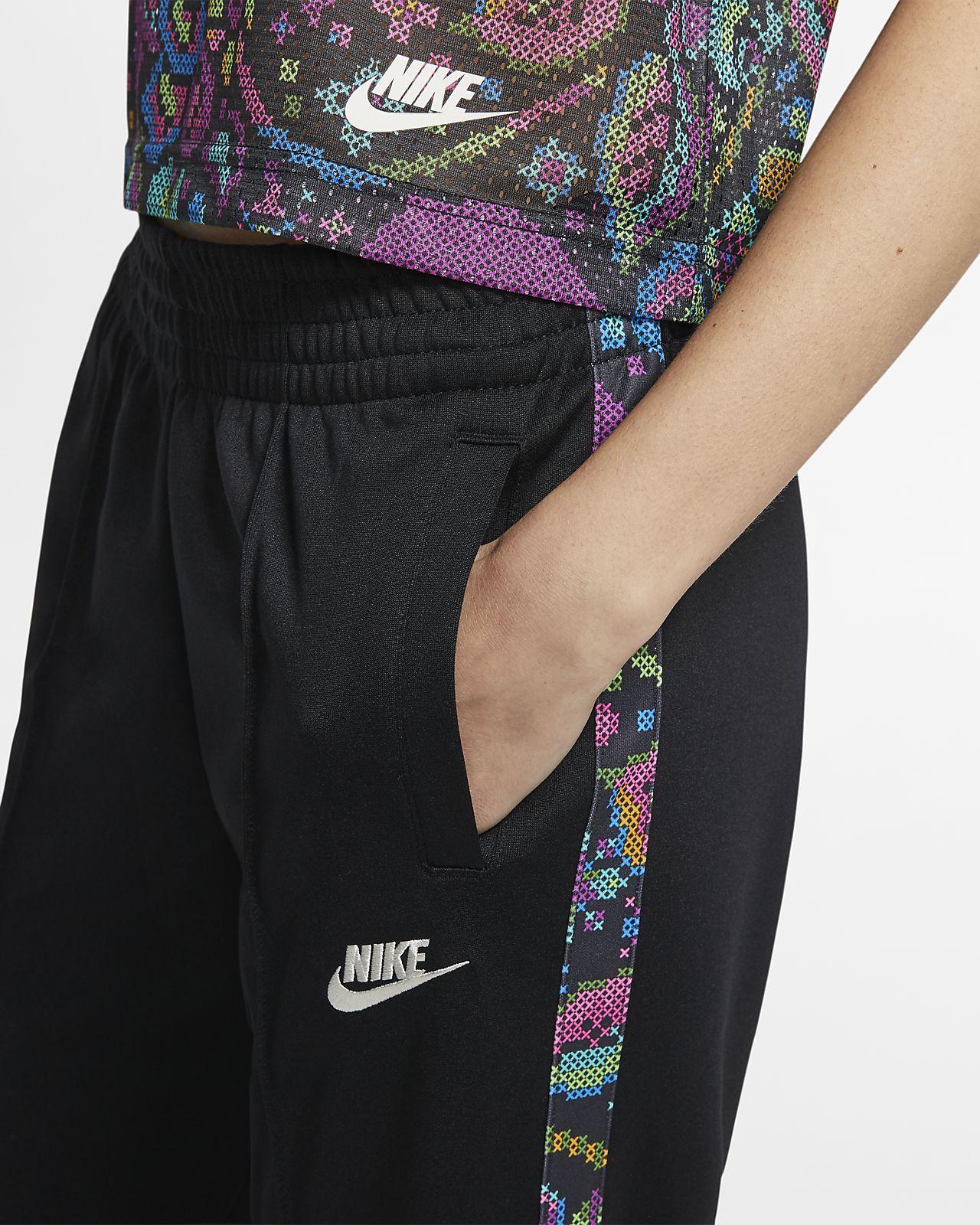 nike womens sports tops