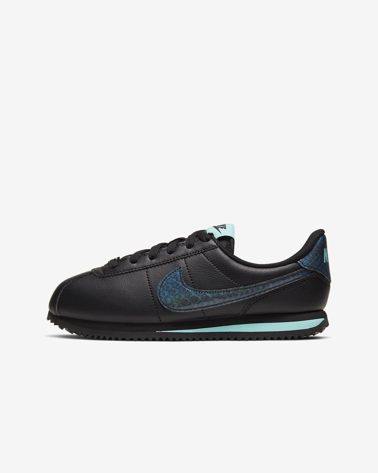 nike cortez barn