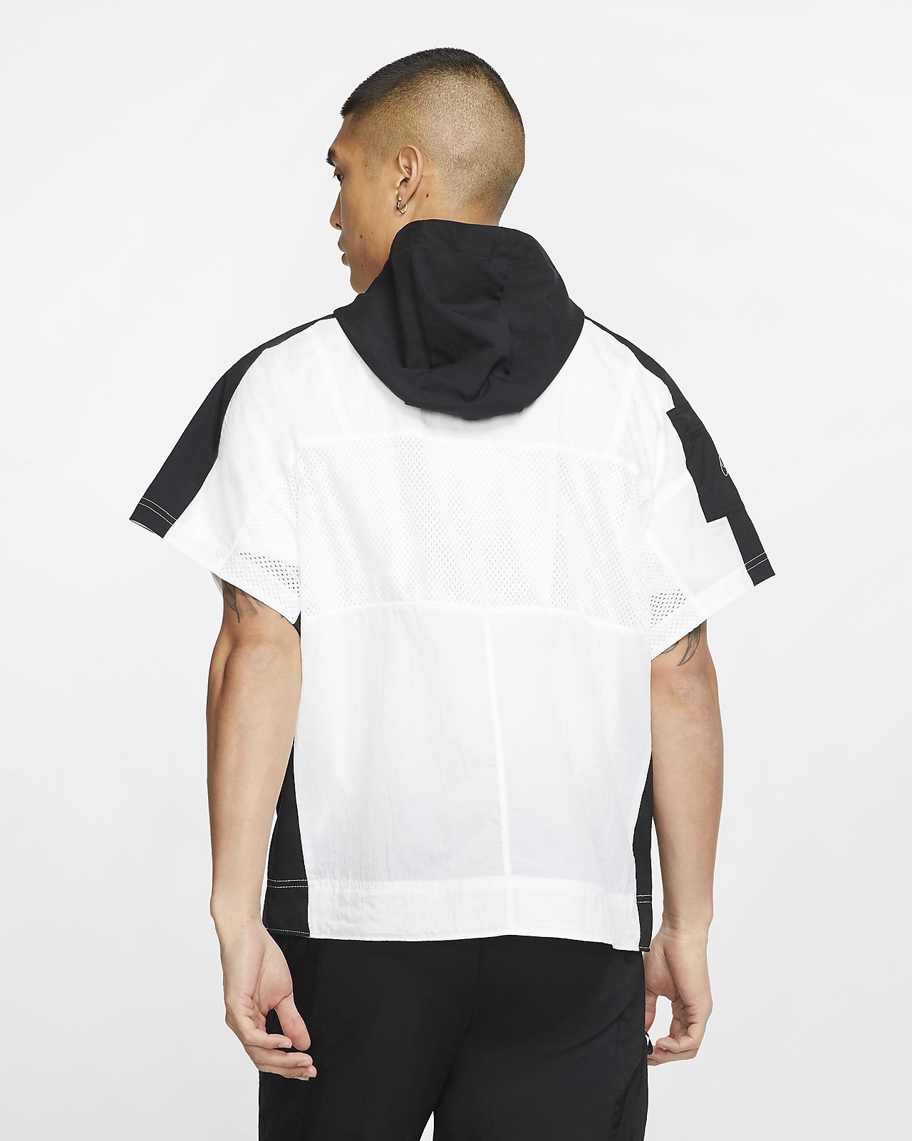 nike short sleeve windbreaker