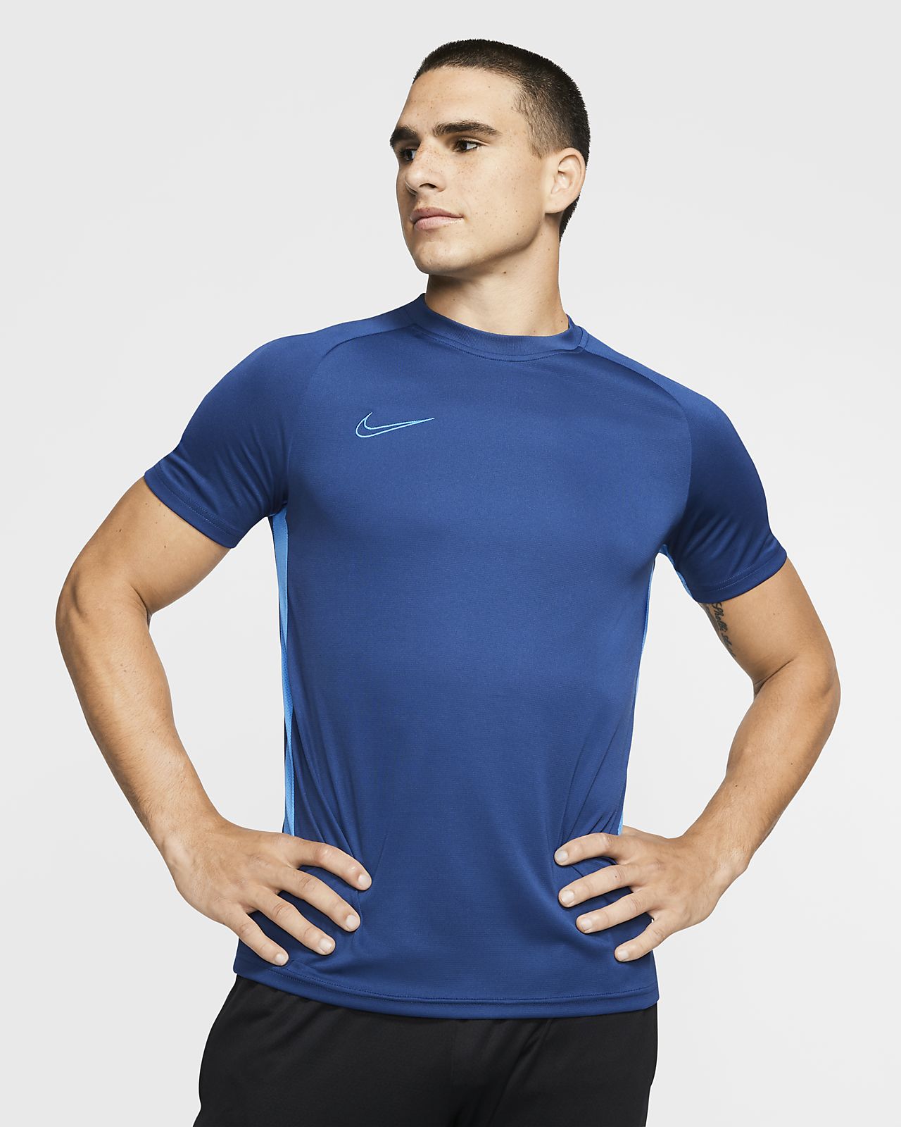 Football Short-Sleeve Top. Nike NZ