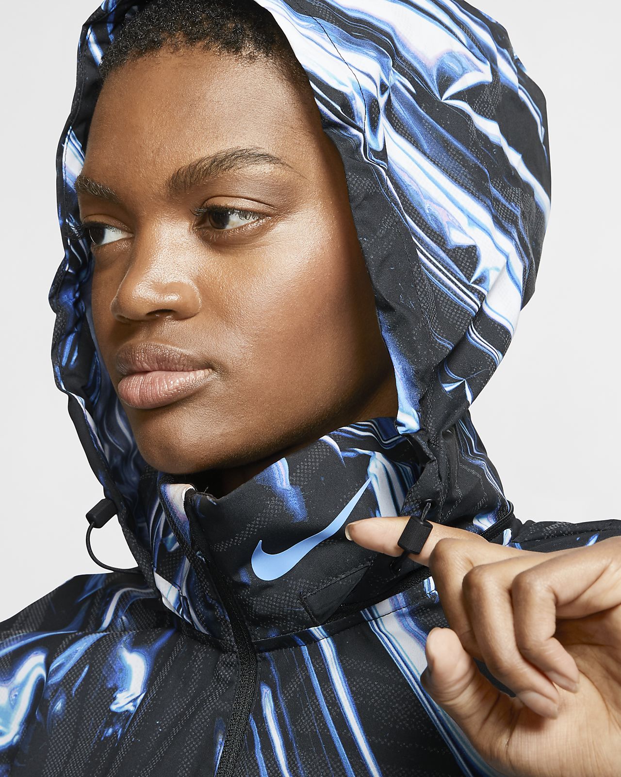 nike women's essential full zip running vest