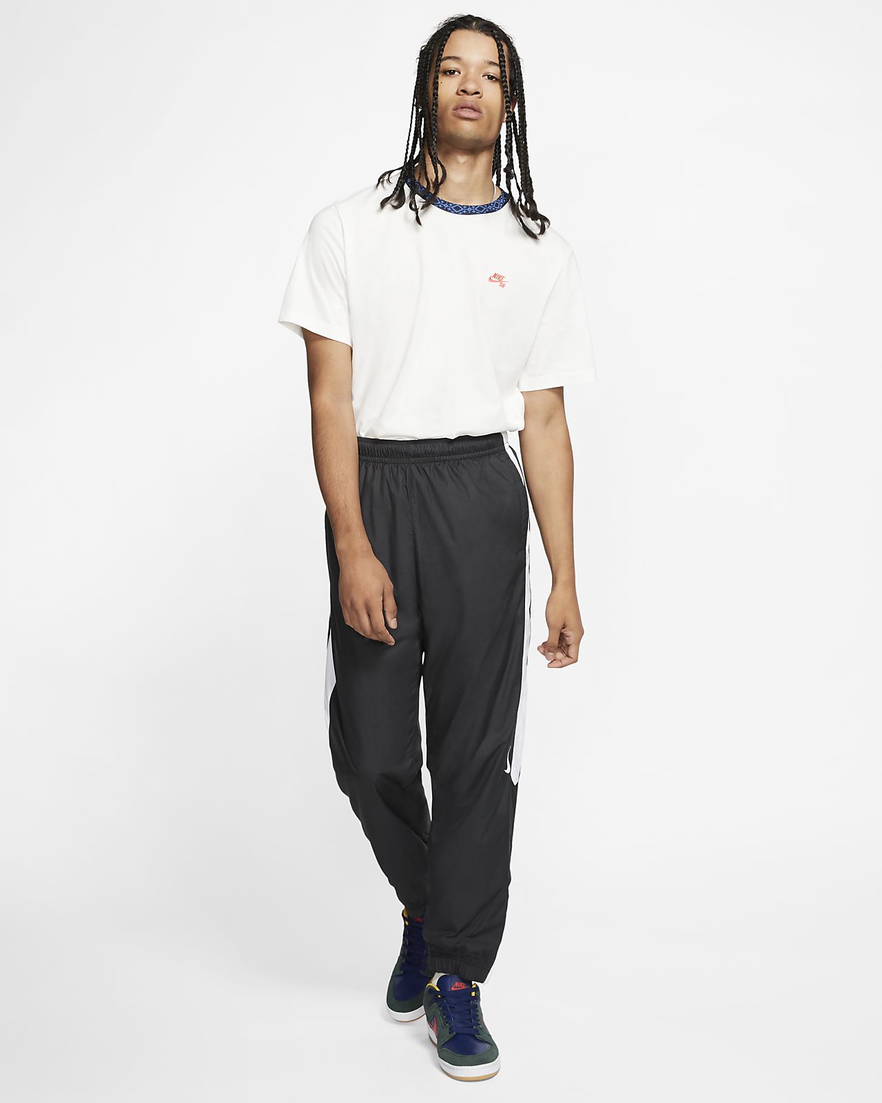 nike track pants outfit