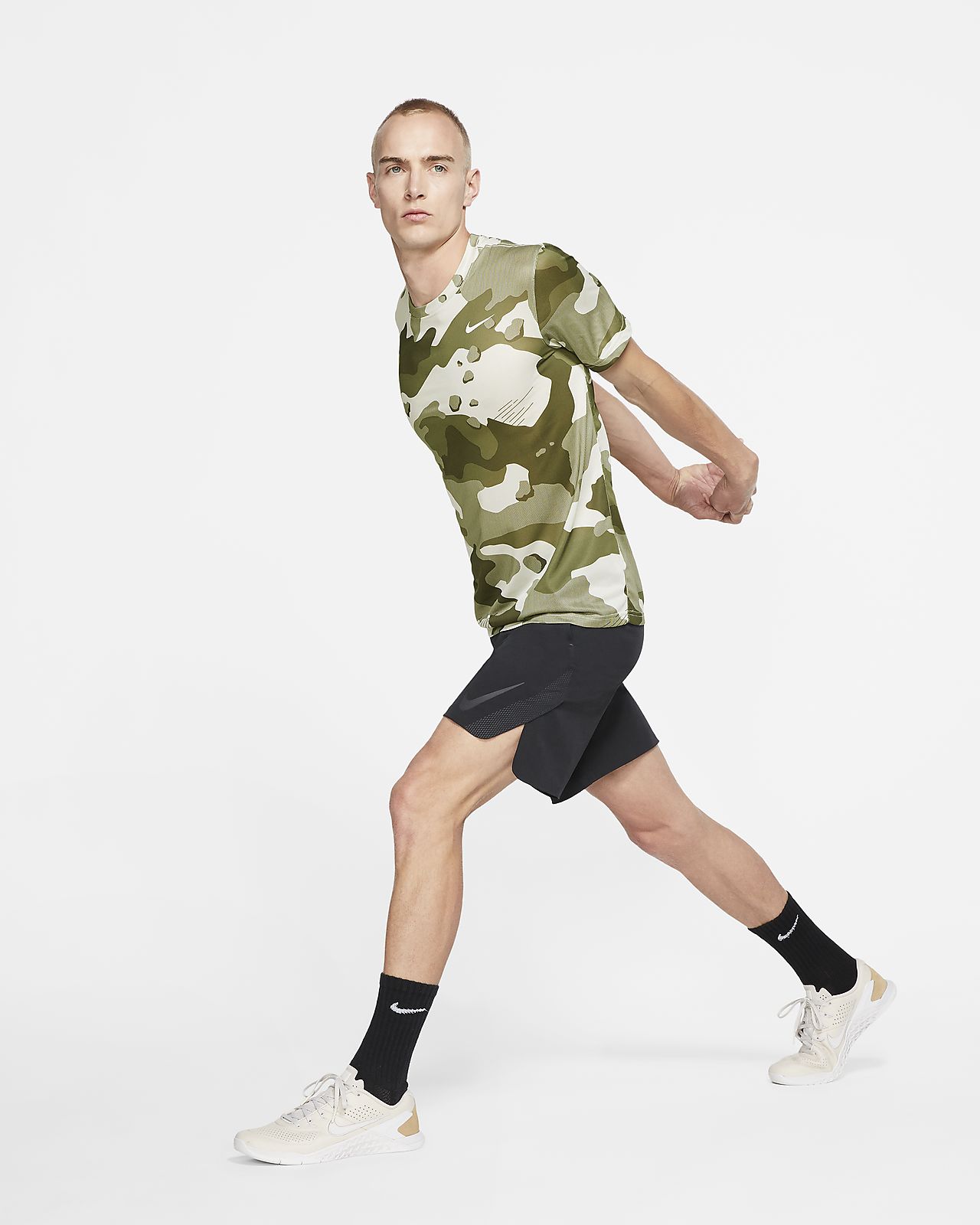 nike men's dry legend camo swoosh graphic tee