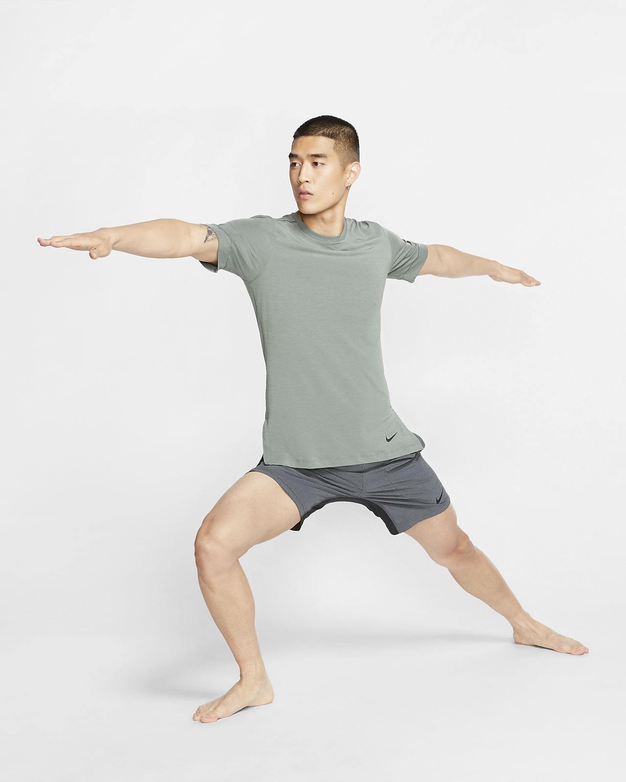nike mens yoga shorts