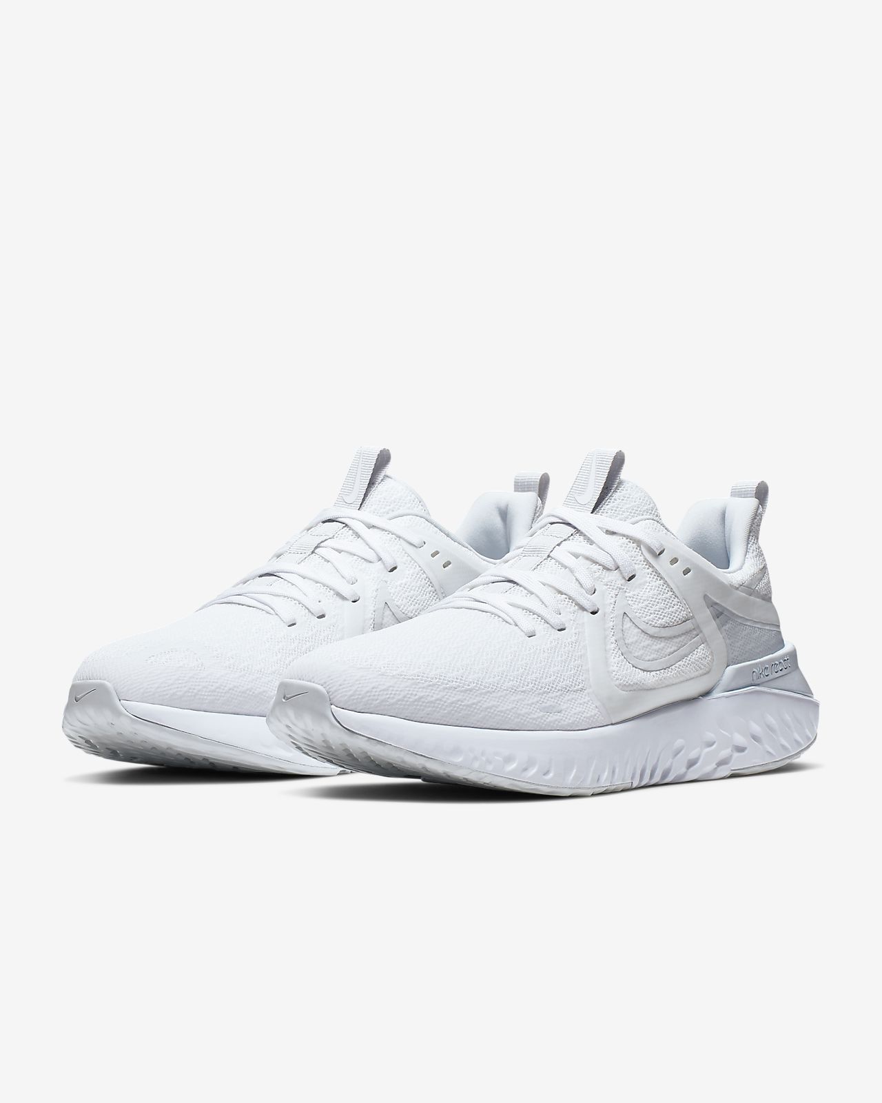 nike legend react m