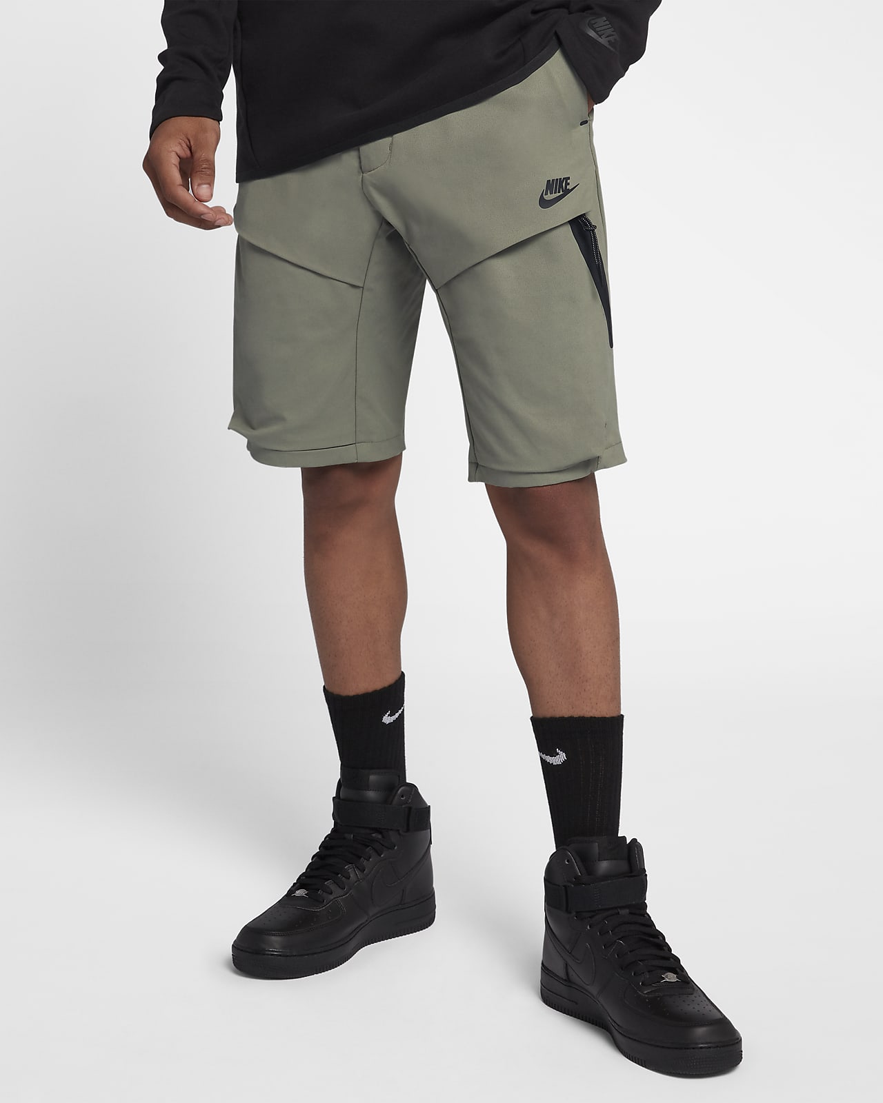 กางเกงแบบทอขาสั้นผู้ชาย Nike Sportswear Tech Pack