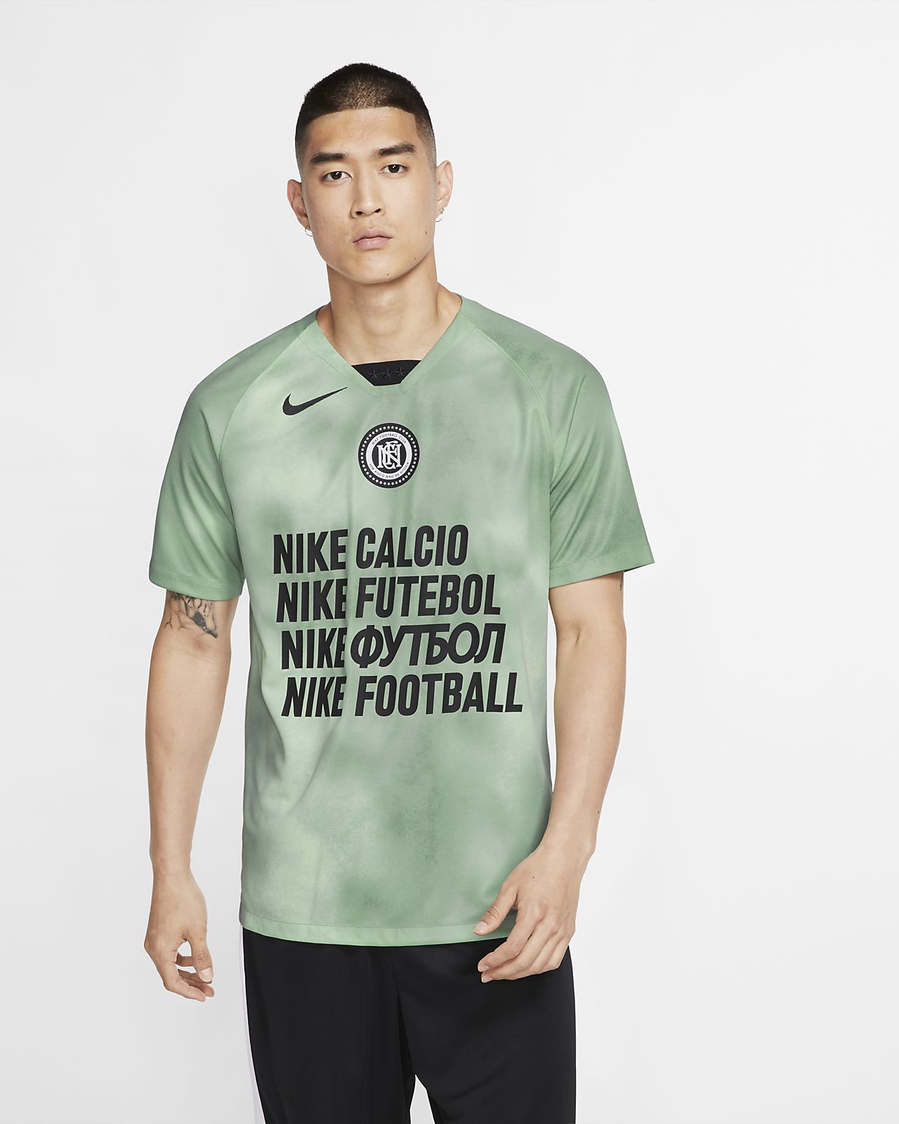 t shirt nike football