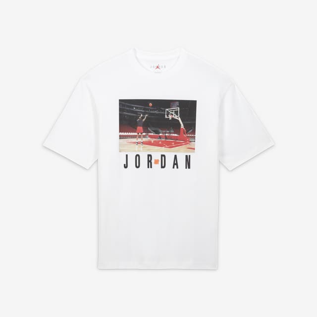 Jordan x UNDEFEATED Apparel Collection. Nike SNKRS FI