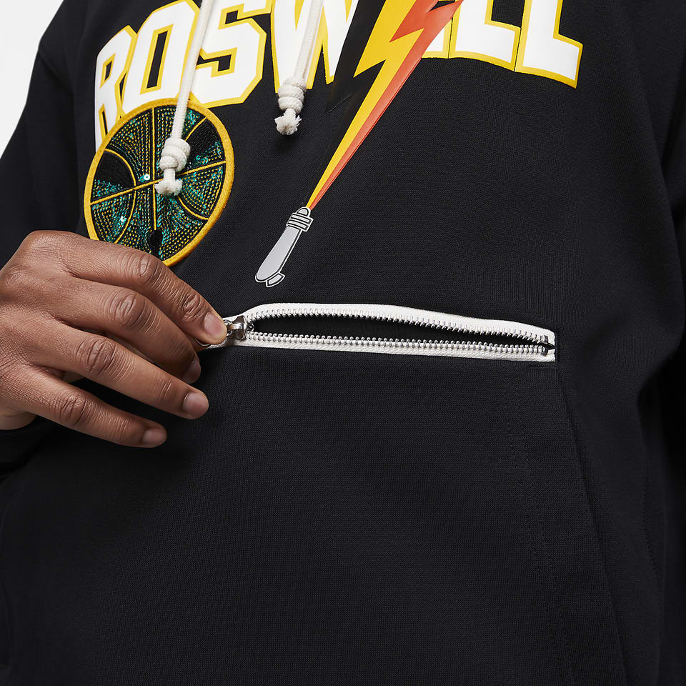 NIKE公式】Roswell Rayguns Apparel Collection . Nike SNKRS JP