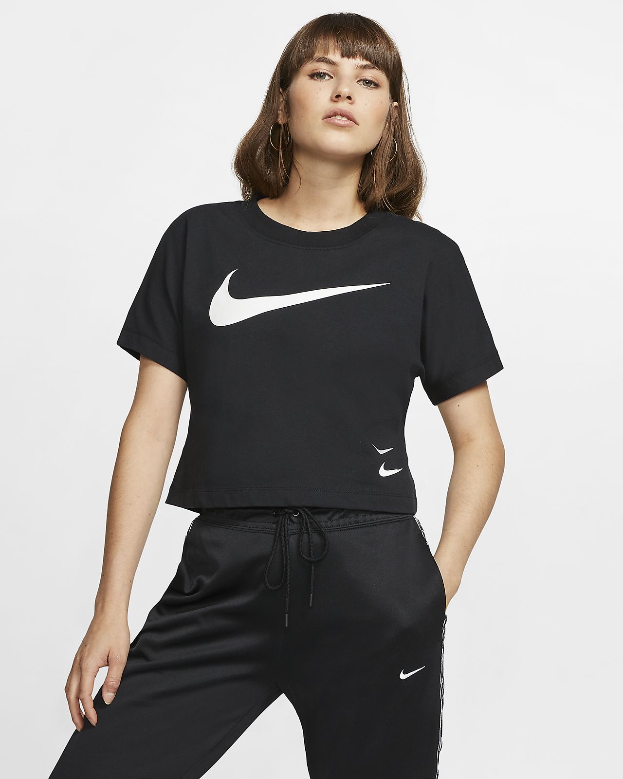 nike swoosh on sleeve