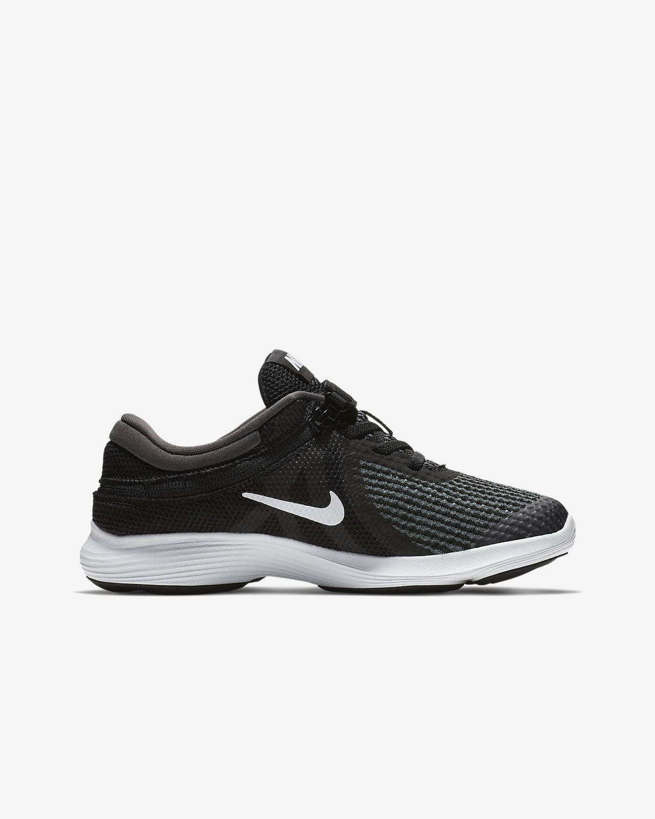 running nike revolution 4