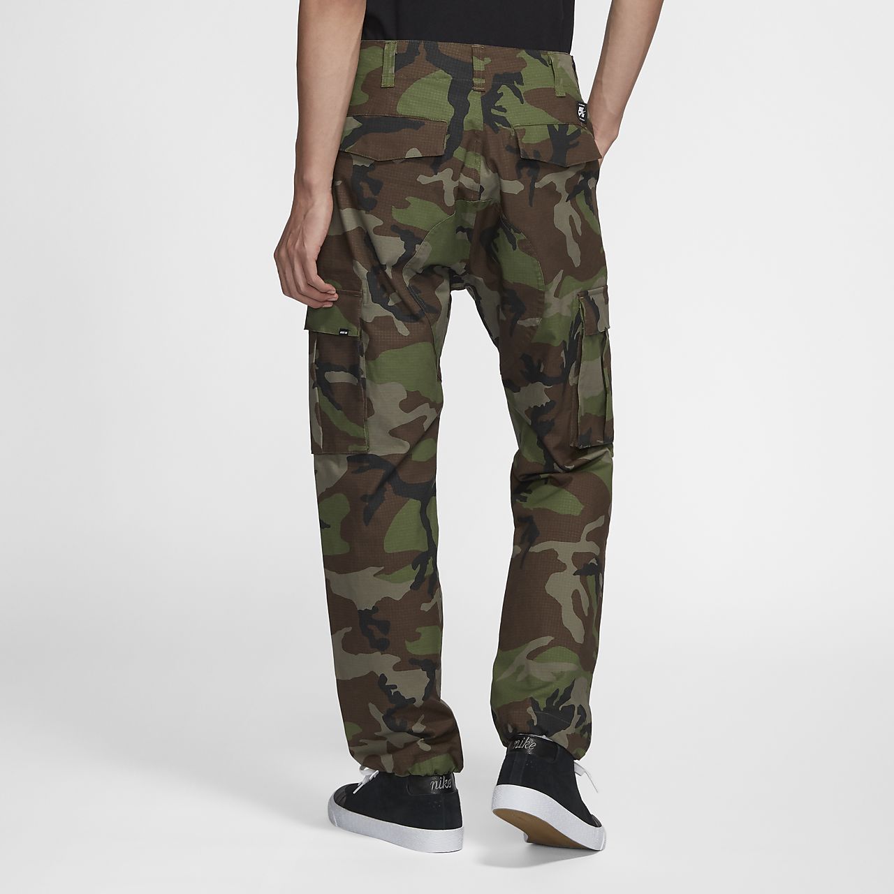 nike camo skate pants