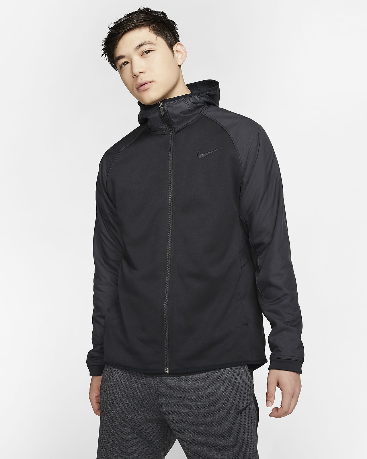 sweat nike therma