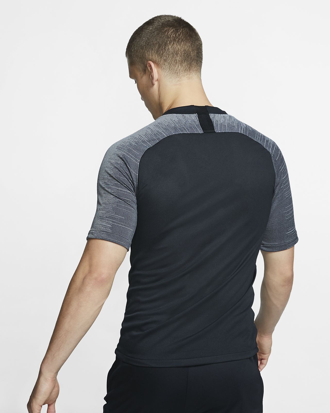 t shirt nike breathe