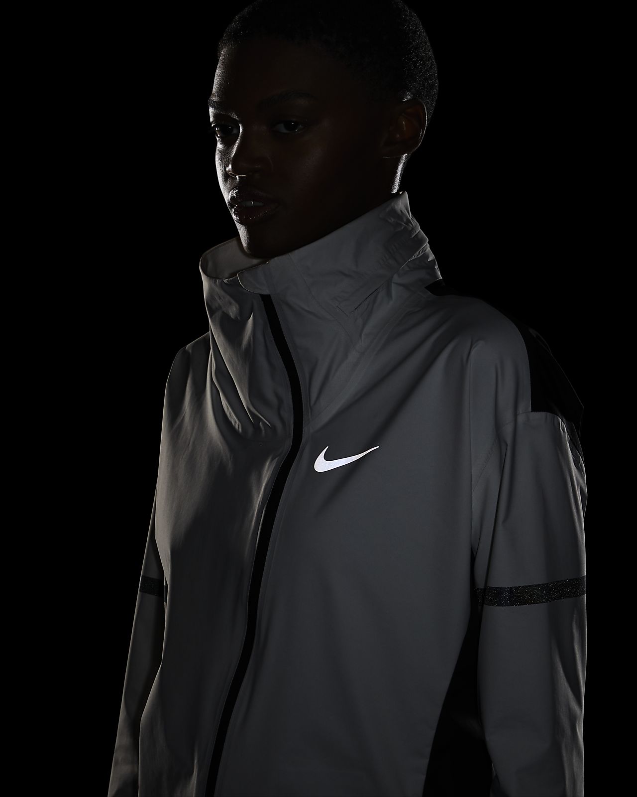 nike women's aeroshield hooded running jacket