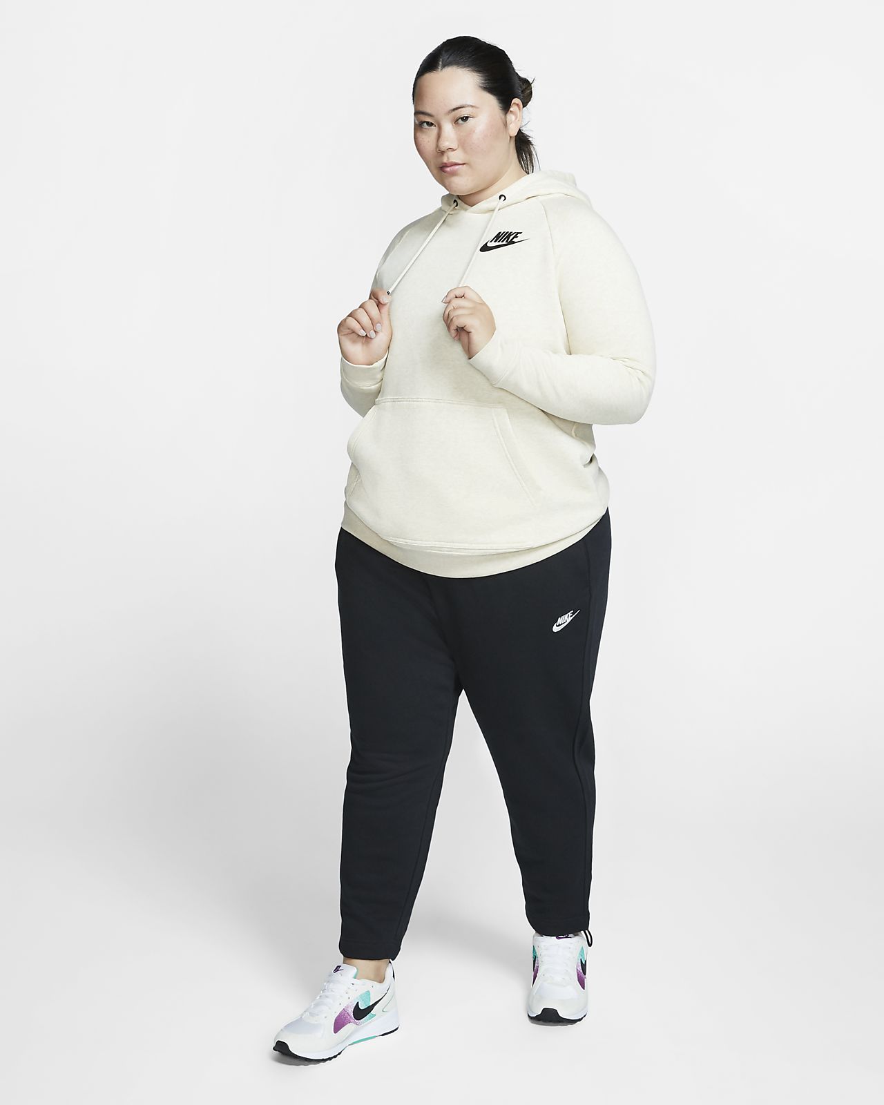 Nike Sportswear Essential Women's Nike Plus Size Sportswear Essential