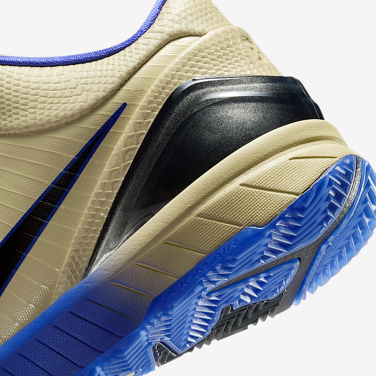 Nike Kobe sneaker Team Gold/Persian Violet/Zwart