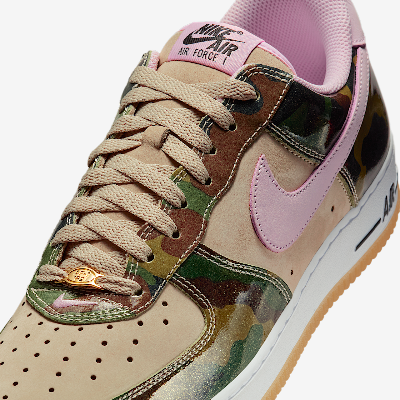 Nike Air Force 1 sneaker Desert Khaki/Zwart/Wit/Pink Foam