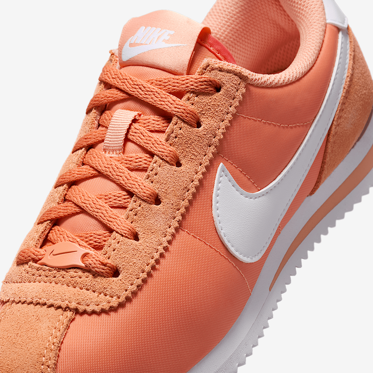 Nike Cortez sneaker Apricot Agate/Wit