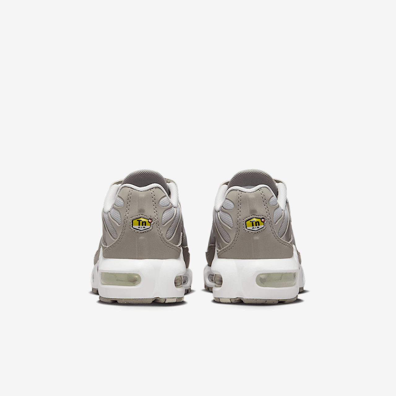 Nike Air Max Plus sneaker Photon Dust/Enigma Stone/Wit/Particle Rose