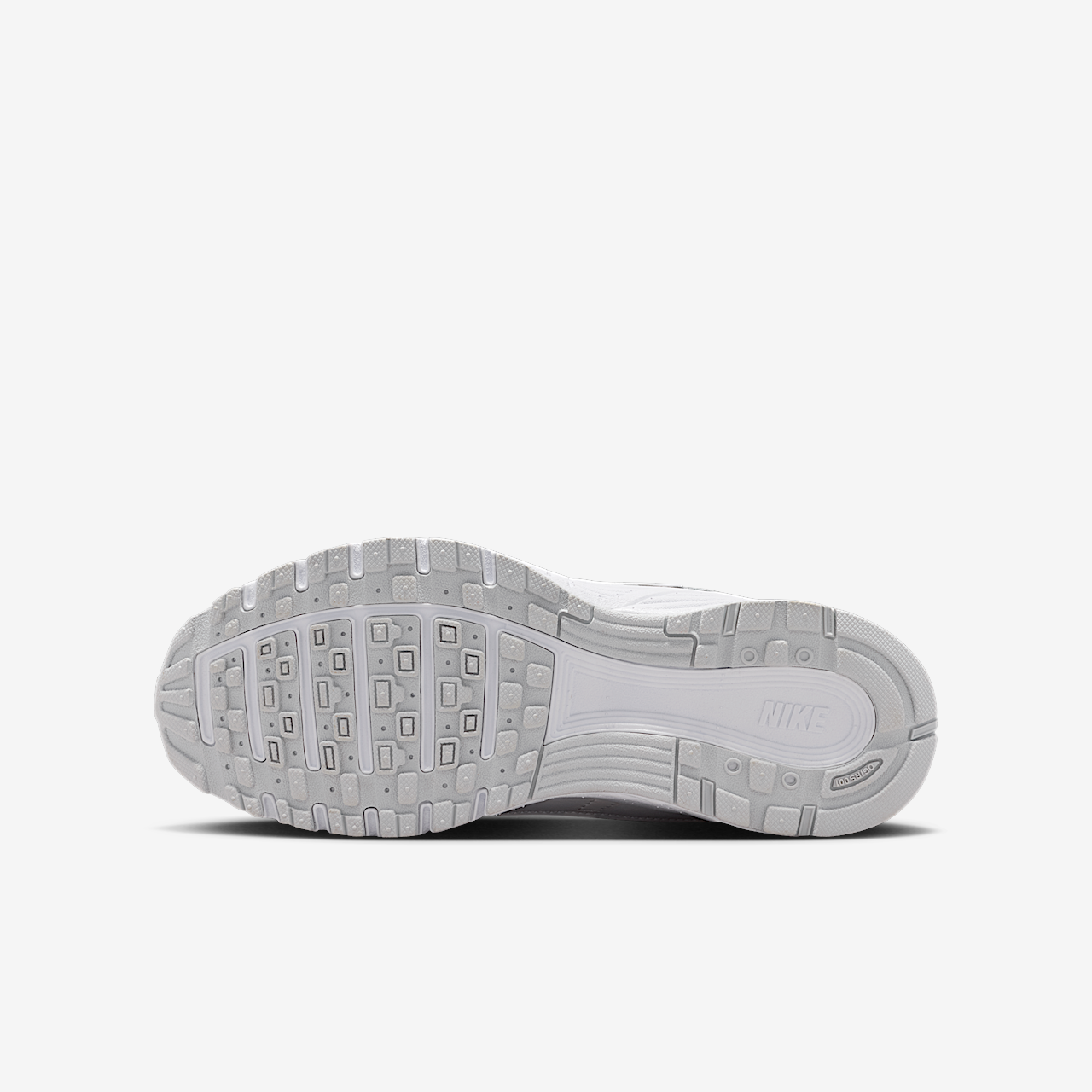 Nike P-6000 sneaker Wit/Pure Platinum/Metallic Gold