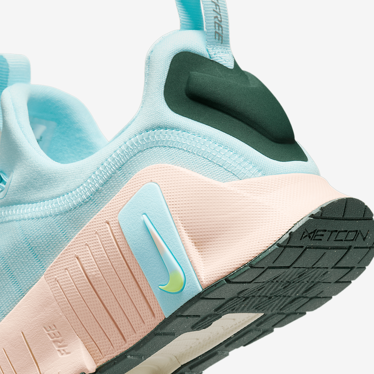 Nike Free sneaker Glacier Blue/Washed Coral/Vintage Green/Metallic Silver