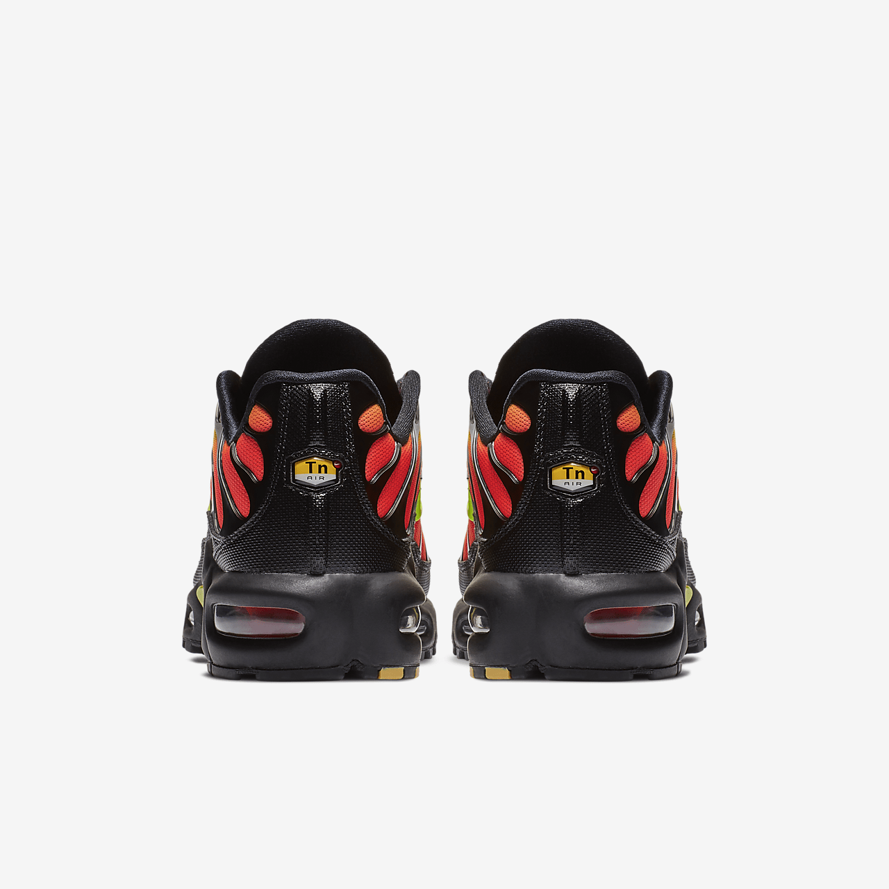 Nike Air Max Plus sneaker Zwart/Solar Red/Volt