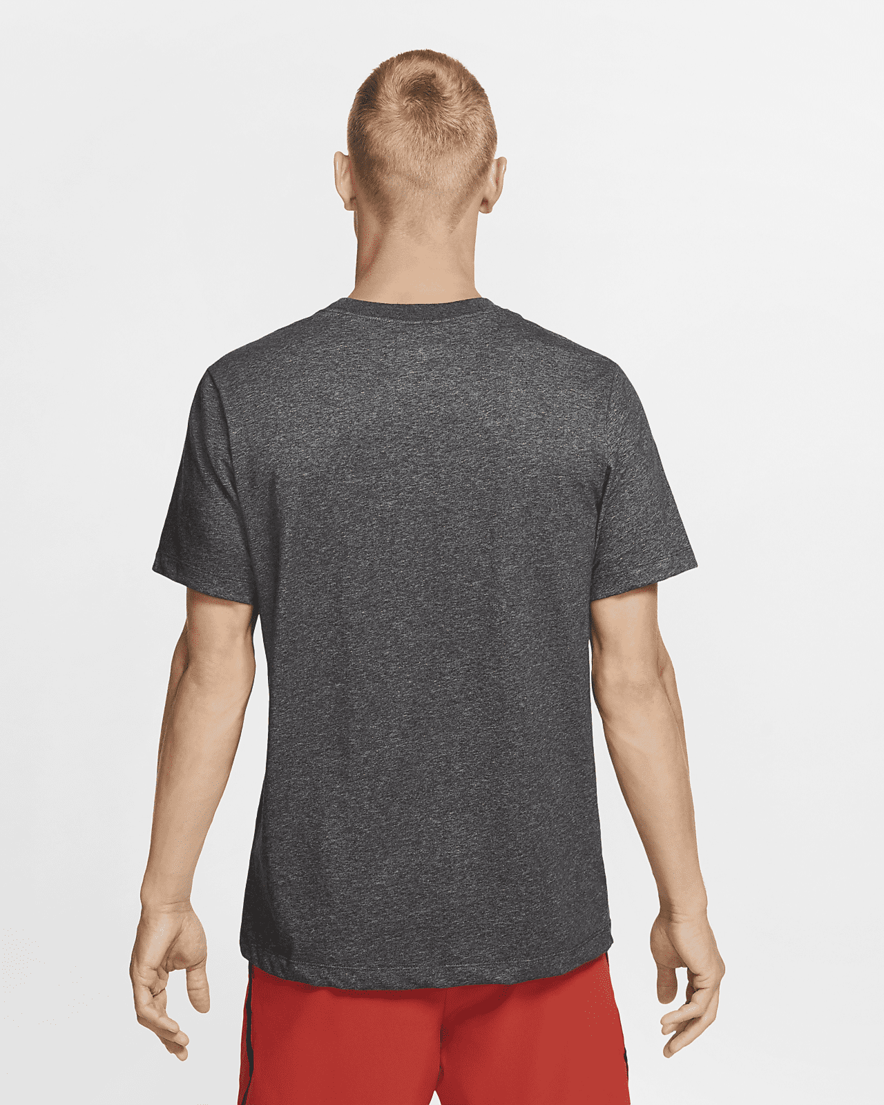 Мужская футболка Nike Dri-FIT для тренировок по цене 4200.0 | Sneaks.kg