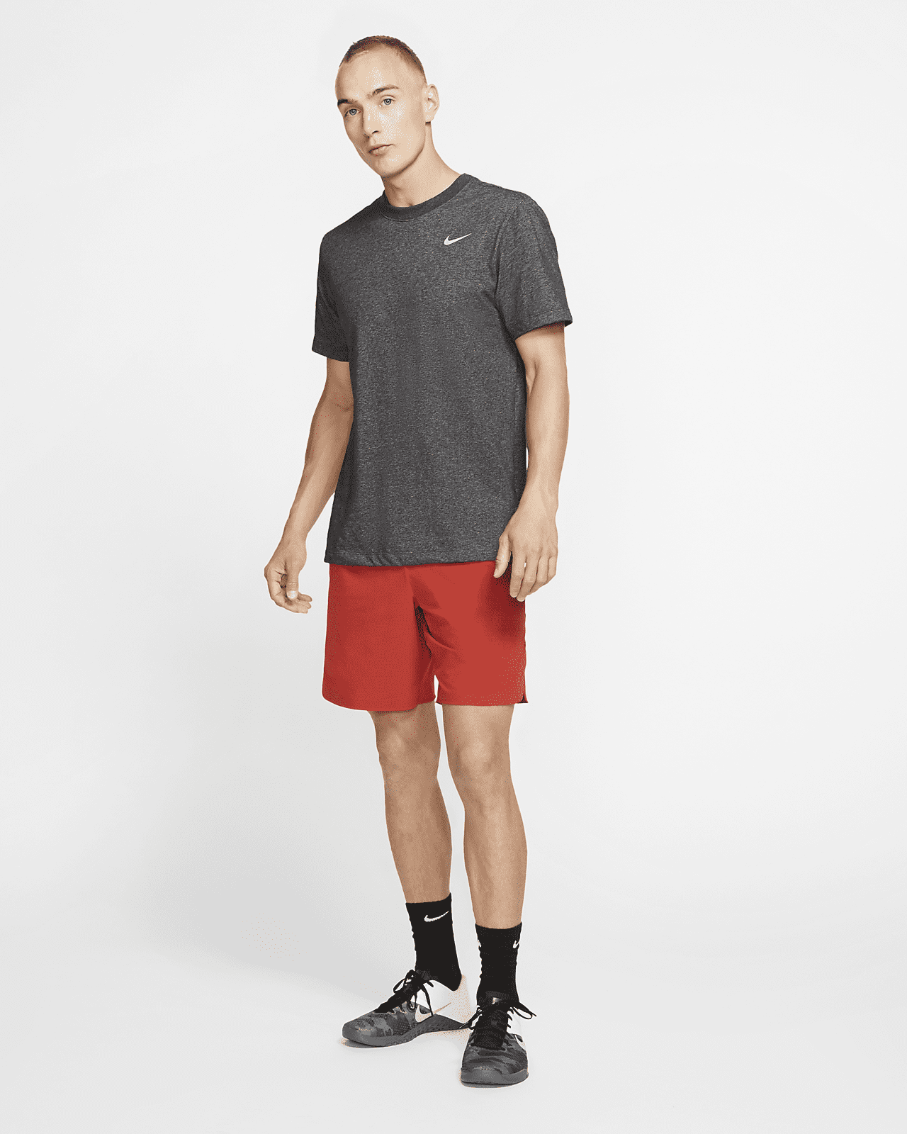Мужская футболка Nike Dri-FIT для тренировок по цене 4200.0 | Sneaks.kg