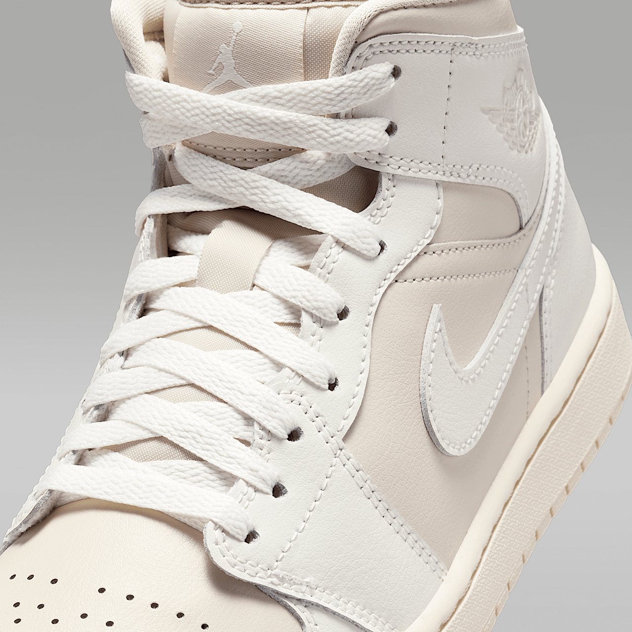 Nike Air Jordan 1 Mid sneaker Legend Light Brown/Muslin/Sail
