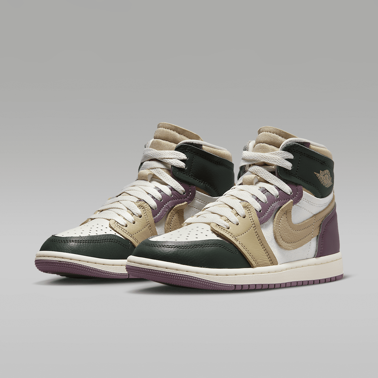 Nike Air Jordan 1 High sneaker Galactic Jade/Sail/Sky J Mauve/Desert