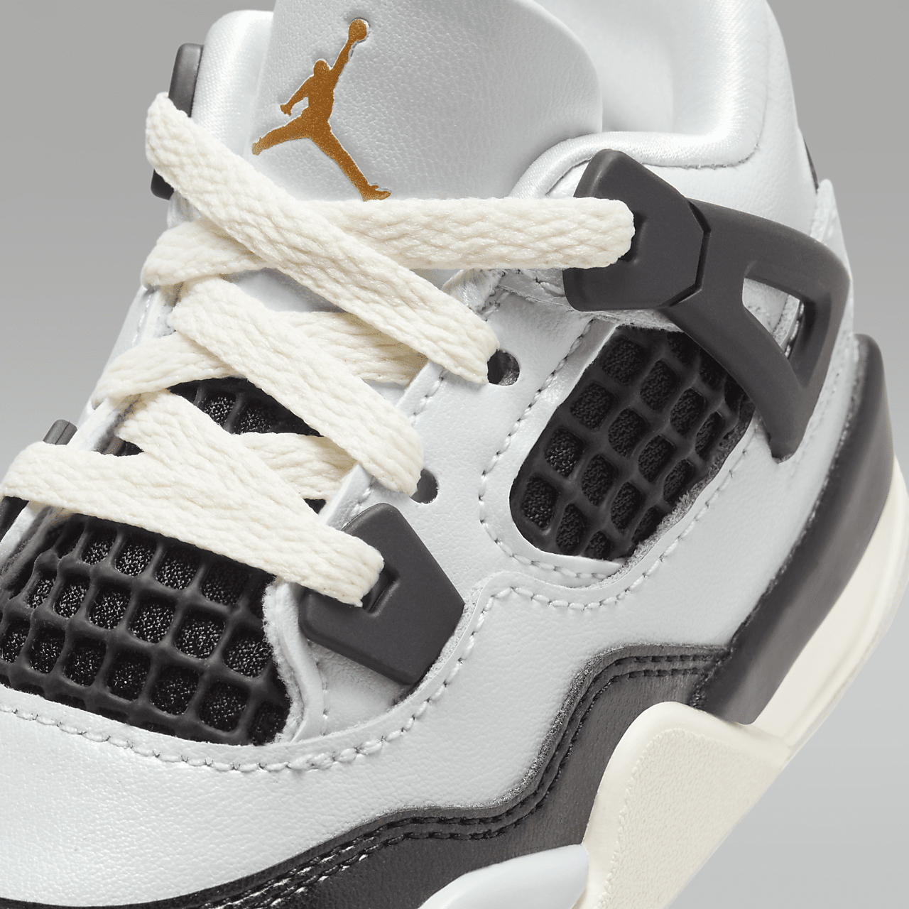 Nike  sneaker Pure Platinum/Zwart/Sail/Metallic Gold