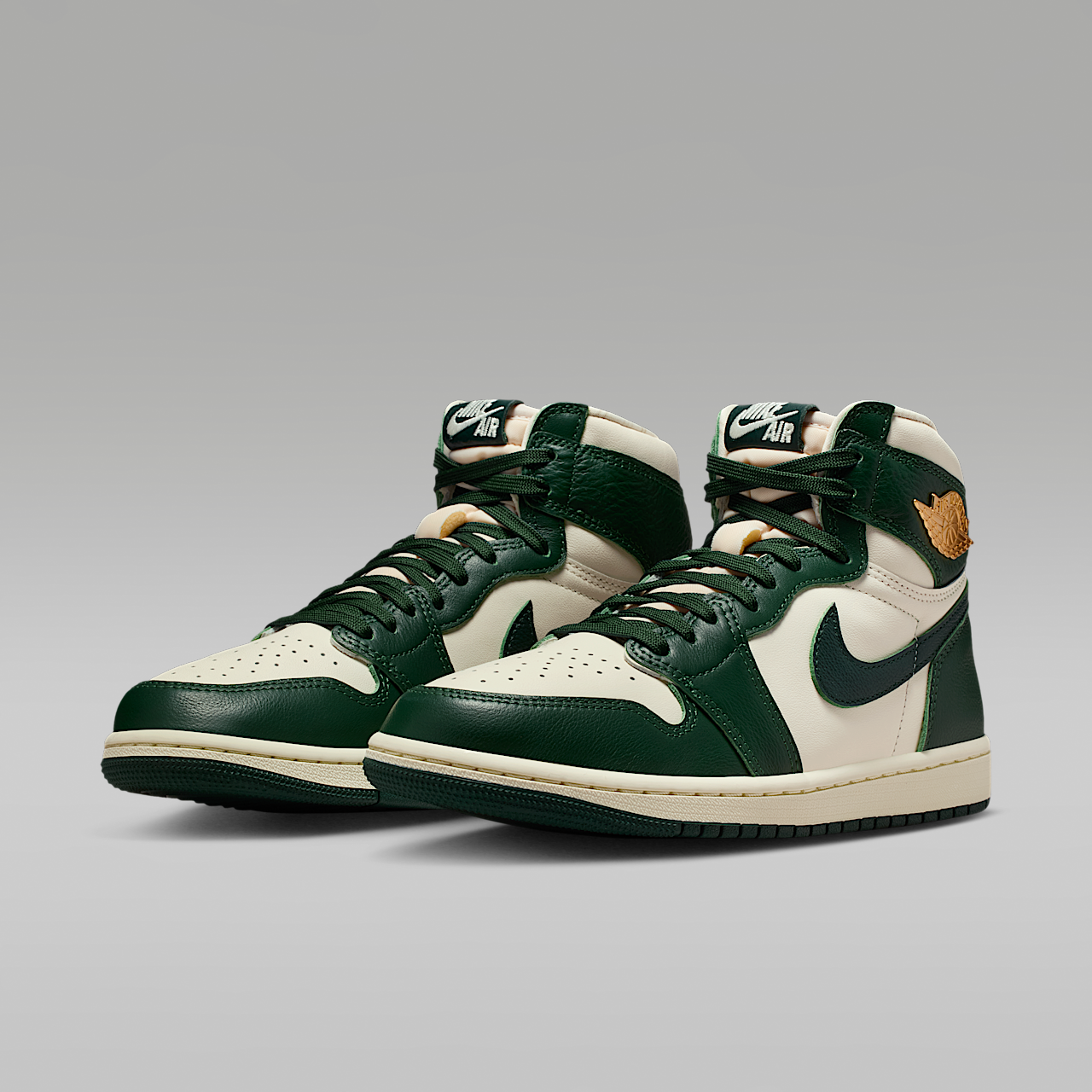 Nike Air Jordan 1 sneaker Pale Ivory/Fir/Coconut Milk/Pro Green