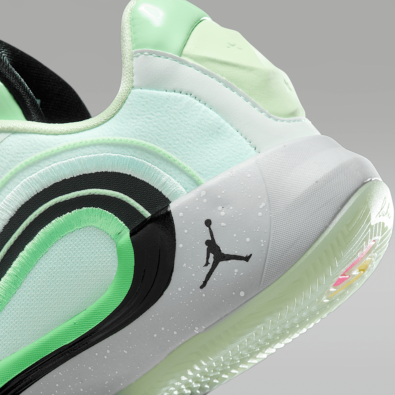 Nike  sneaker Barely Green/Vapor Green/Metallic Silver/Zwart