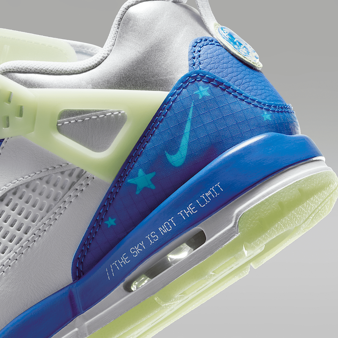 Nike Jordan Spizike Low sneaker Wit/Volt Tint/Metallic Silver/Hyper Royal