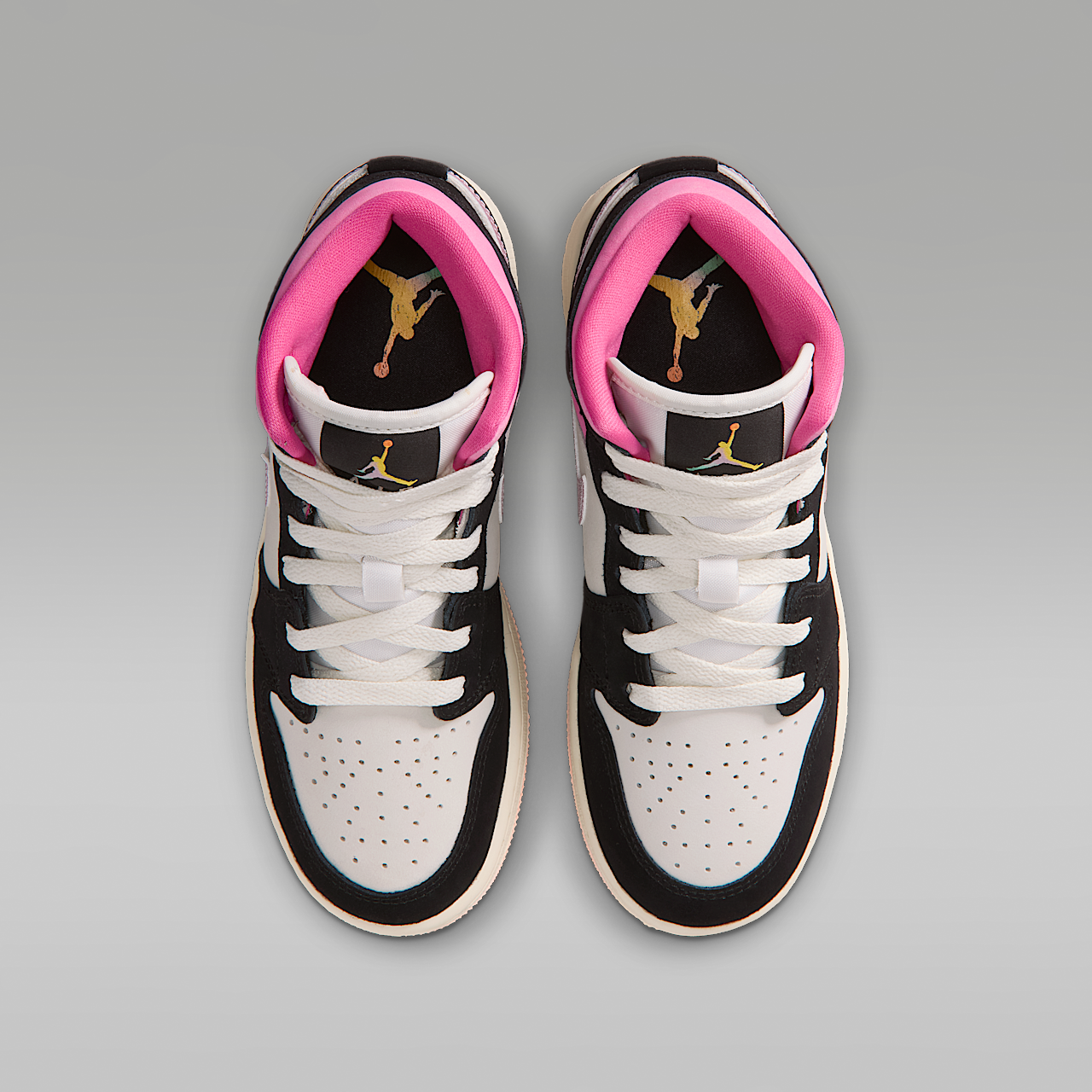 Nike Air Jordan sneaker Zwart/Sail/Pinksicle/University Gold