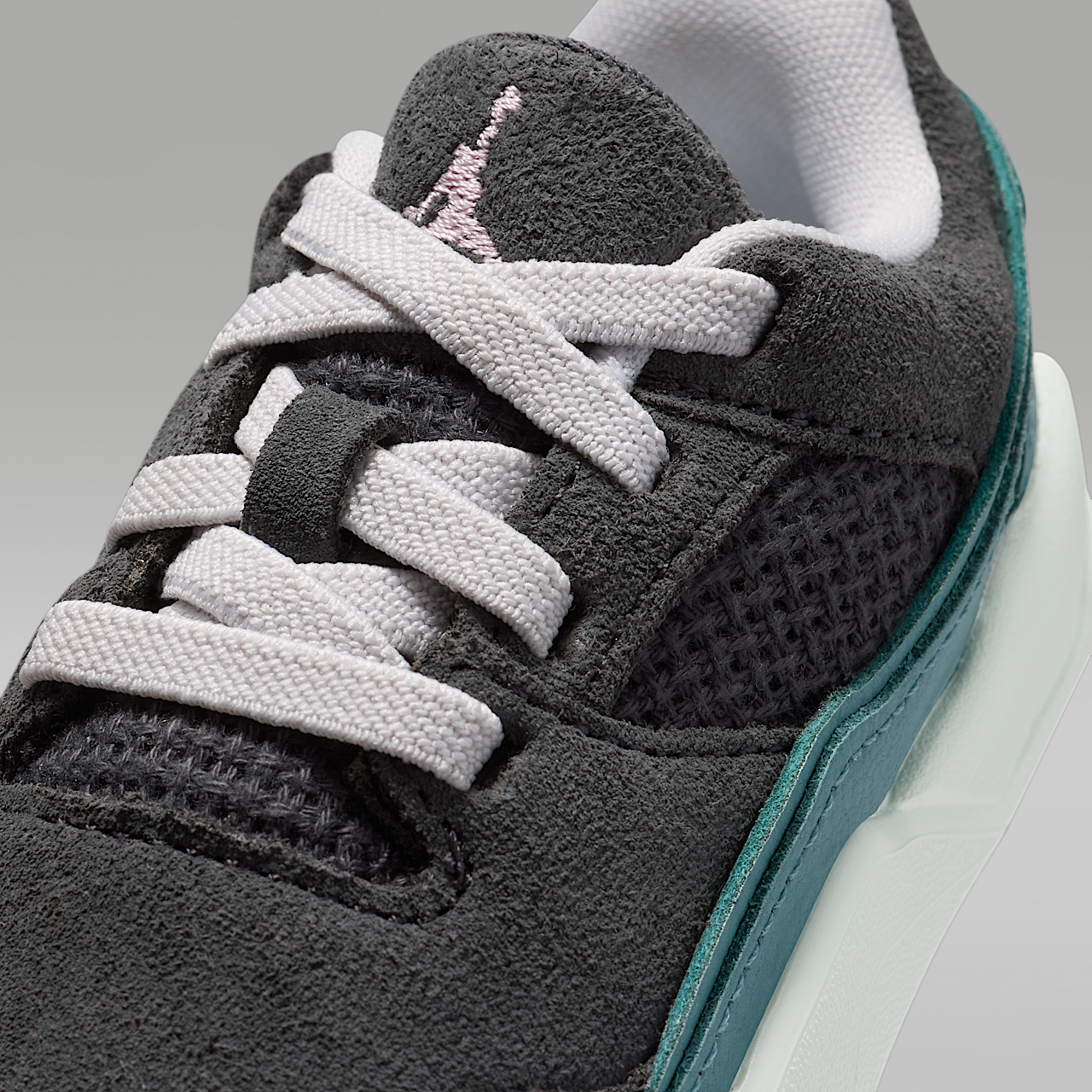 Nike  sneaker Anthracite/Iced Jade/Iris Whisper/Barely Green