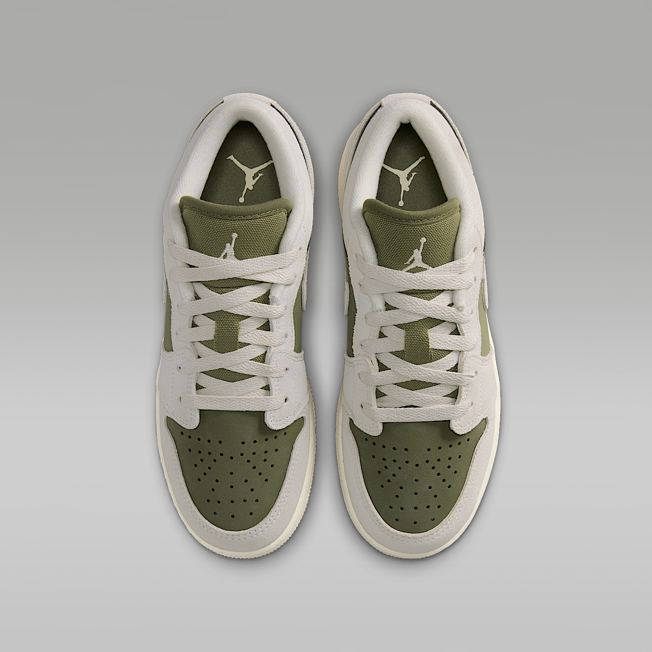 Nike Air Jordan sneaker Medium Olive/Sail/Light Orewood Brown