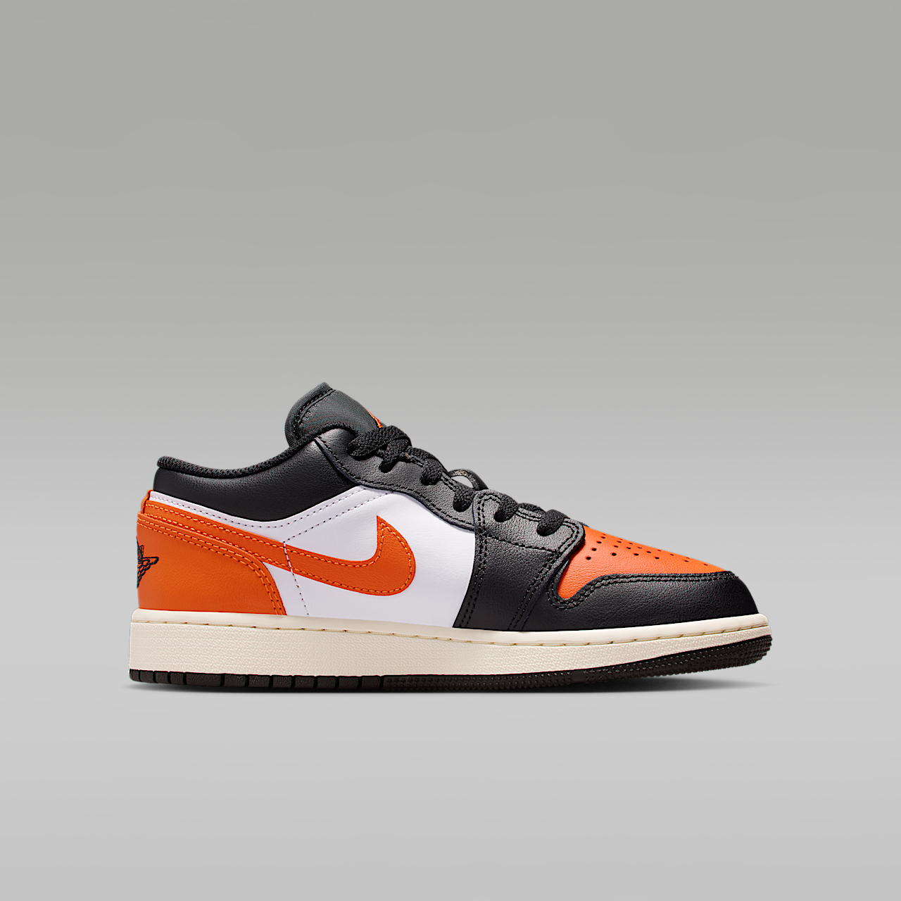 Nike Air Jordan 1 Low sneaker Zwart/Wit/Sail/Starfish