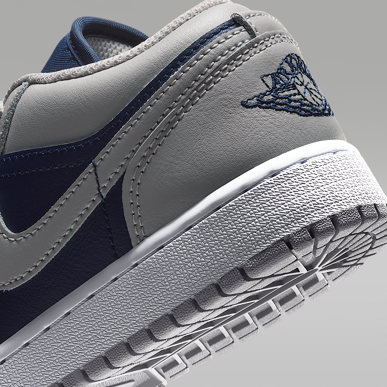 Nike Air Jordan 1 Low sneaker Tech Grey/Wit/College Navy