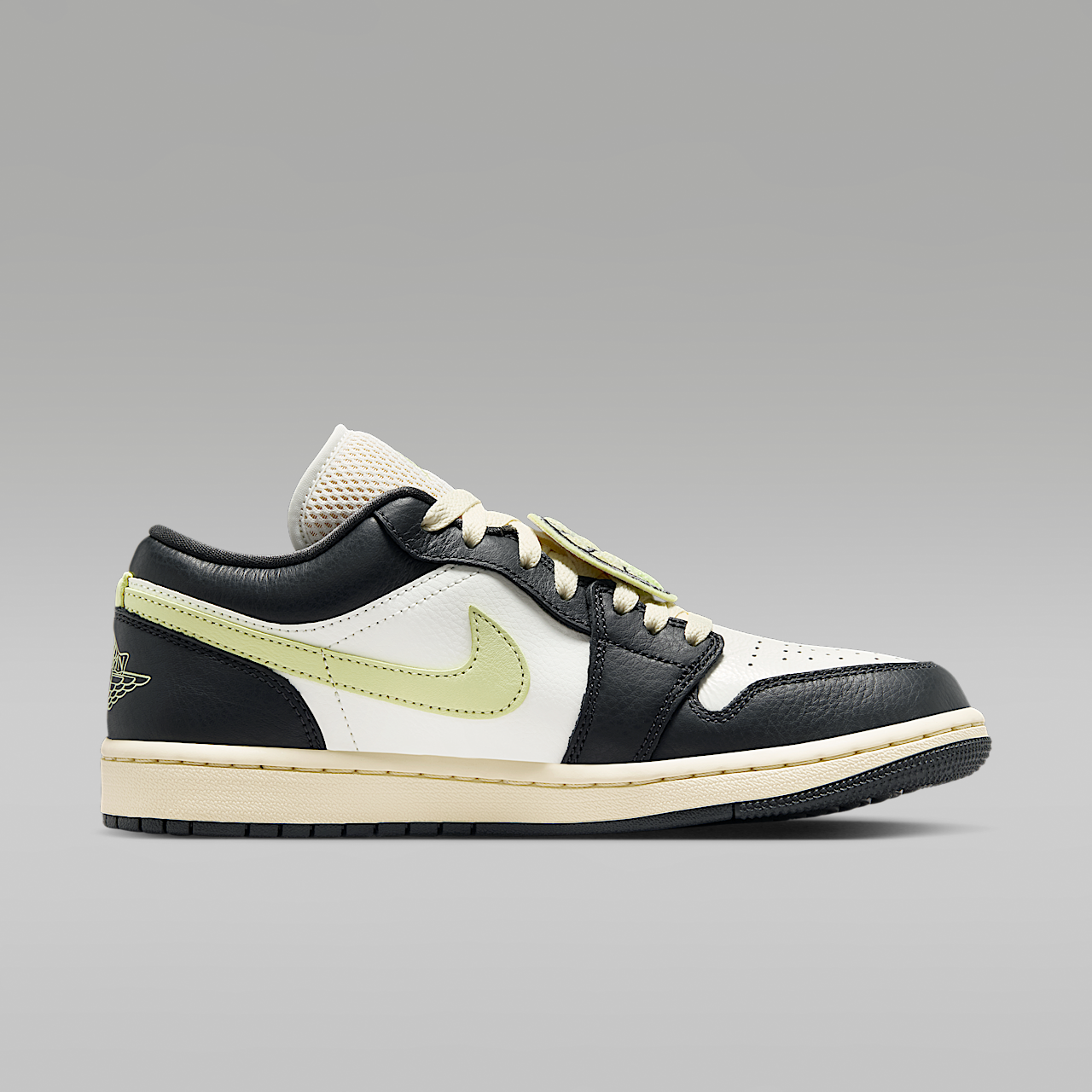 Nike Air Jordan sneaker Anthracite/Sail/Luminous Green