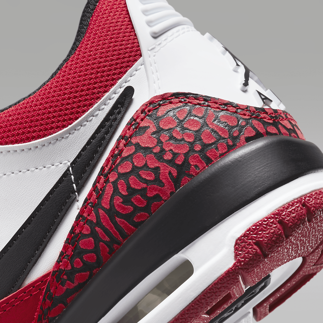 Nike Air Jordan Legacy sneaker Wit/Gym Red/Zwart