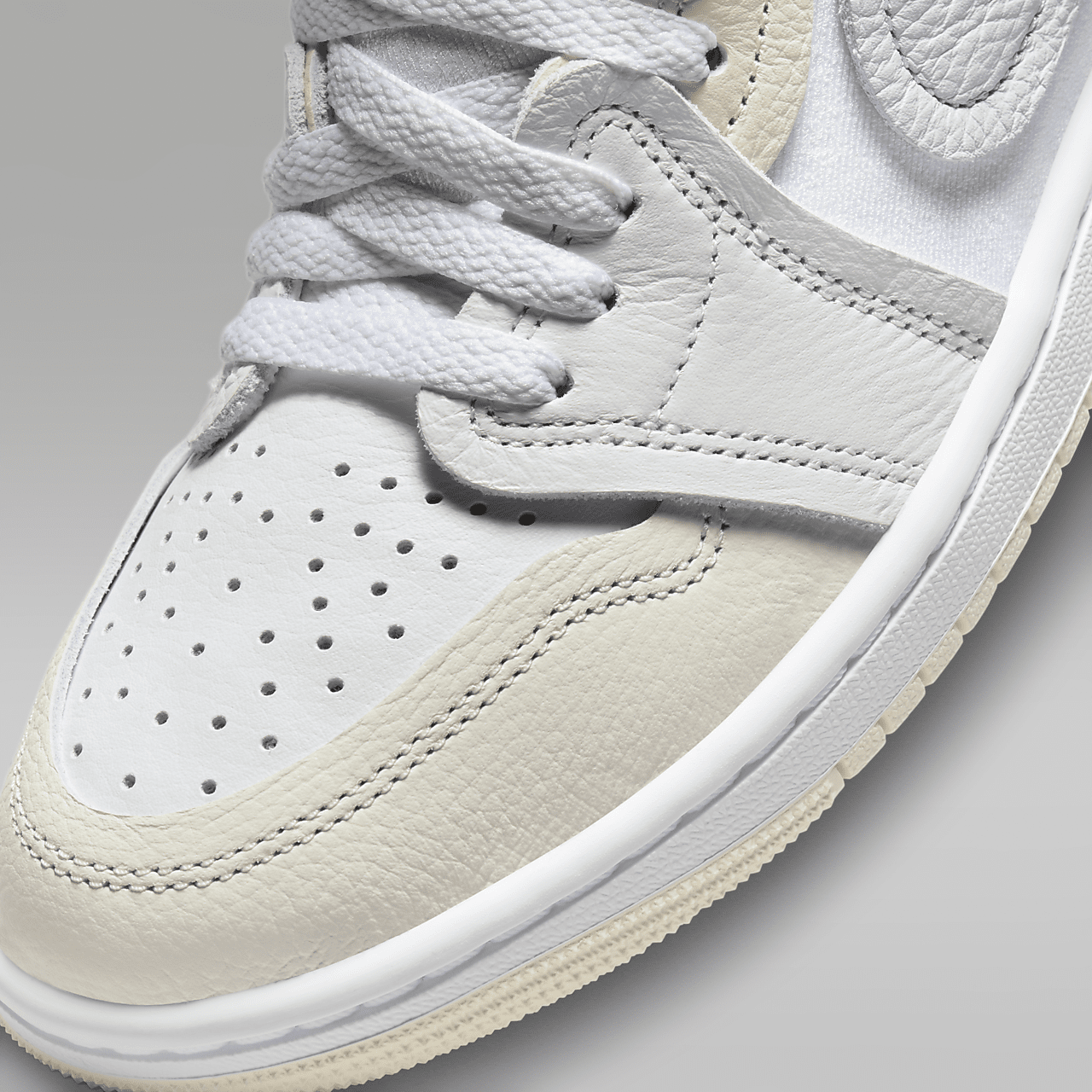 Nike Air Jordan 1 High sneaker Wit/Sail/Coconut Milk/Pure Platinum