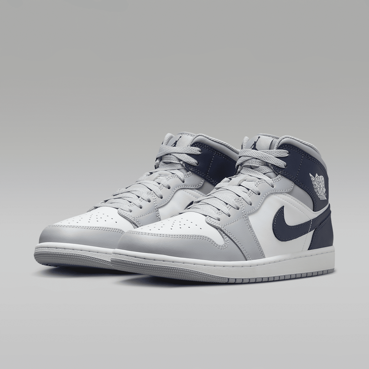Nike Air Jordan 1 Mid sneaker Wit/Wolf Grey/Midnight Navy