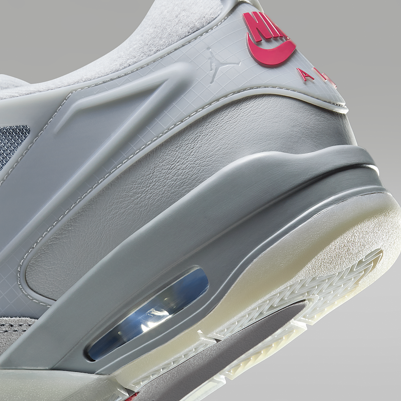 Nike Air Jordan 4 RM sneaker Wolf Grey/Wolf Grey/Neutral Grey/Varsity Red