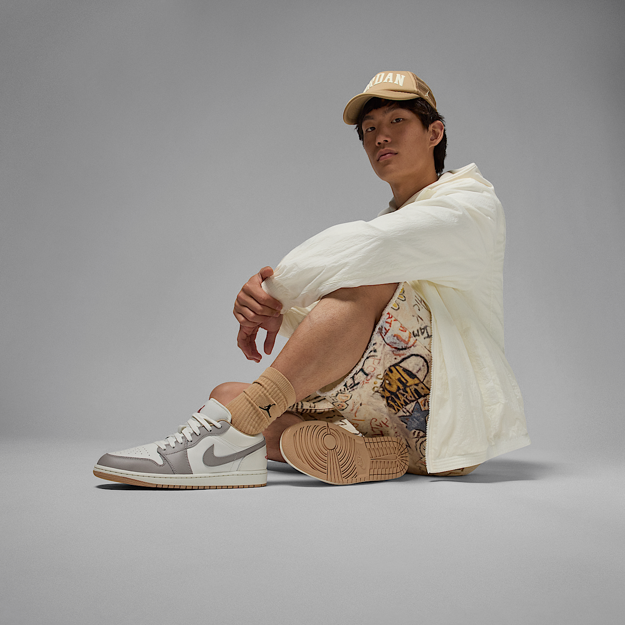 Nike Air Jordan 1 Low sneaker Sail/College Grey/Hemp/Fire Red