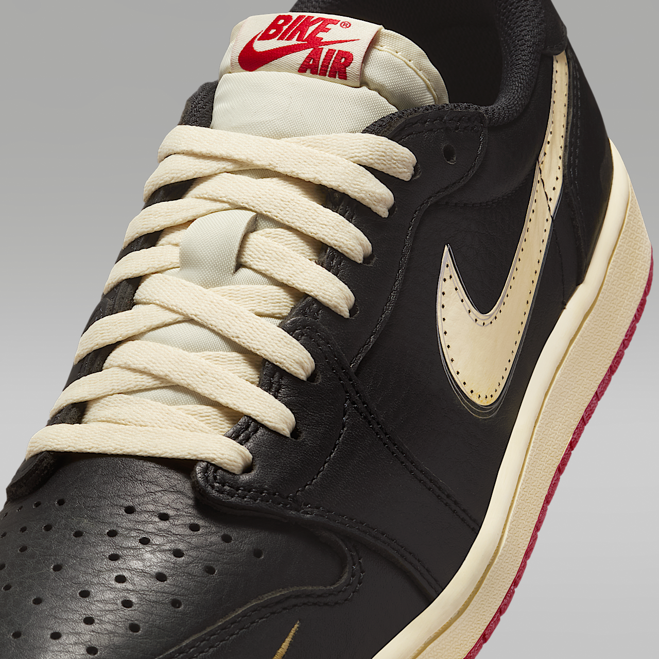 Nike Air Jordan 1 sneaker Zwart/Varsity Red/Muslin